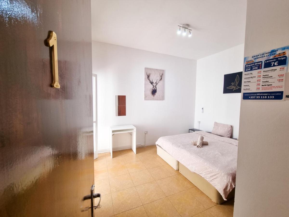Citycenter Rooms Next To The Beach Larnaca Luaran gambar