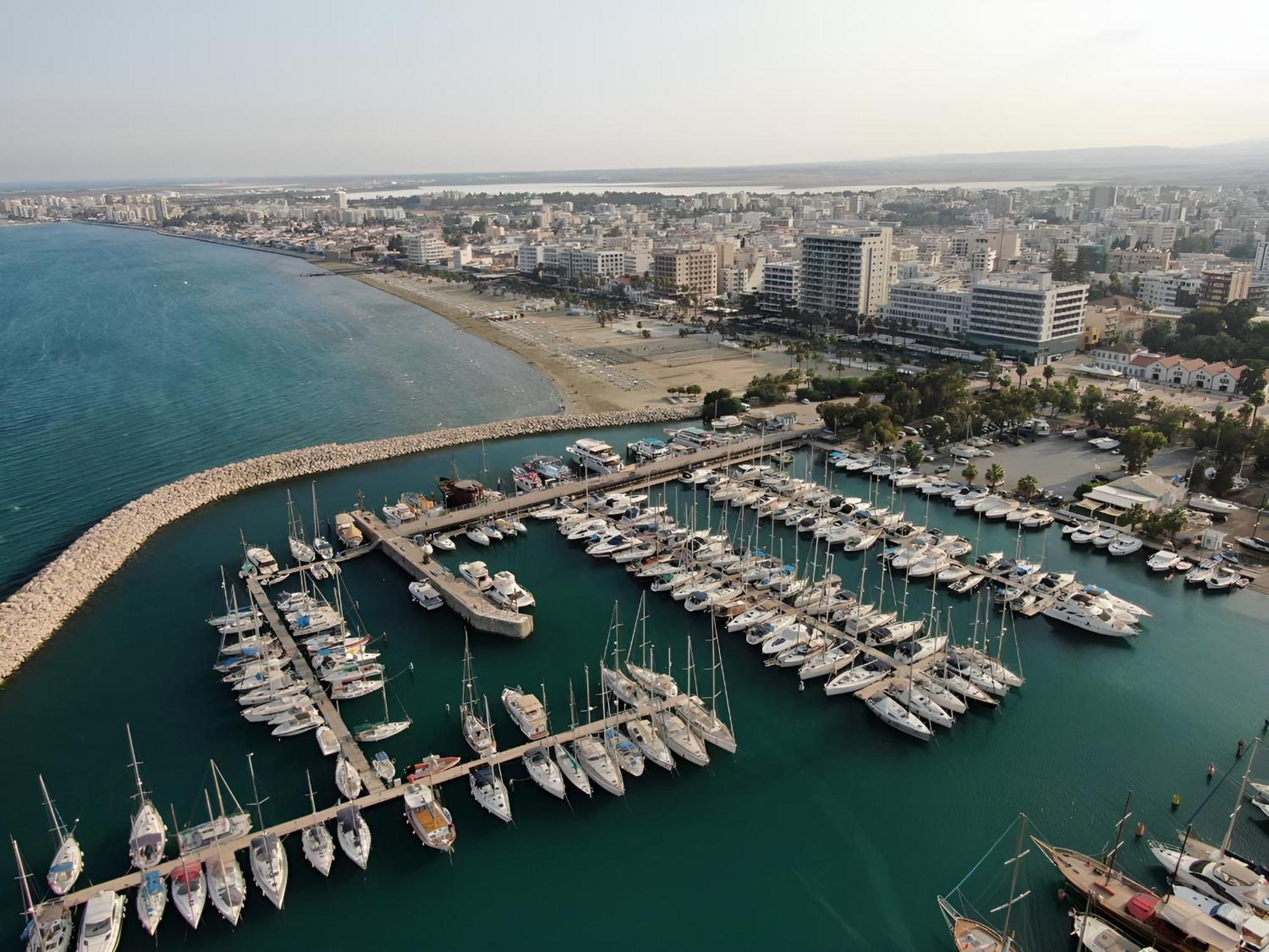 Citycenter Rooms Next To The Beach Larnaca Luaran gambar